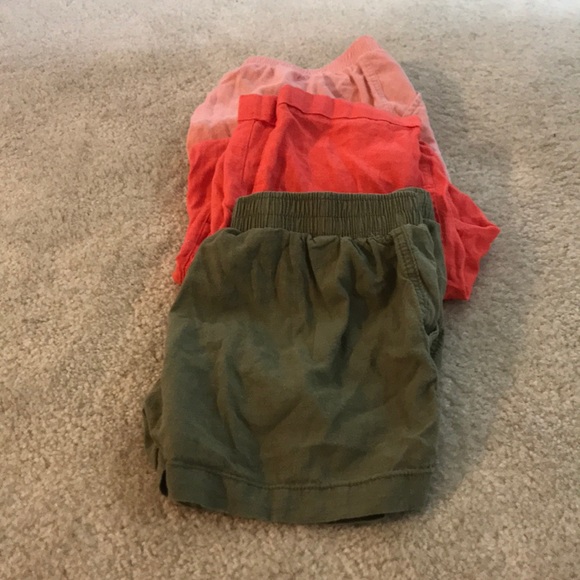 old navy shorts and pants - Picture 1 of 1